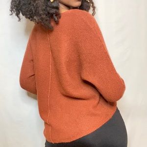 Relaxed fit rustic orange knitted big sweater